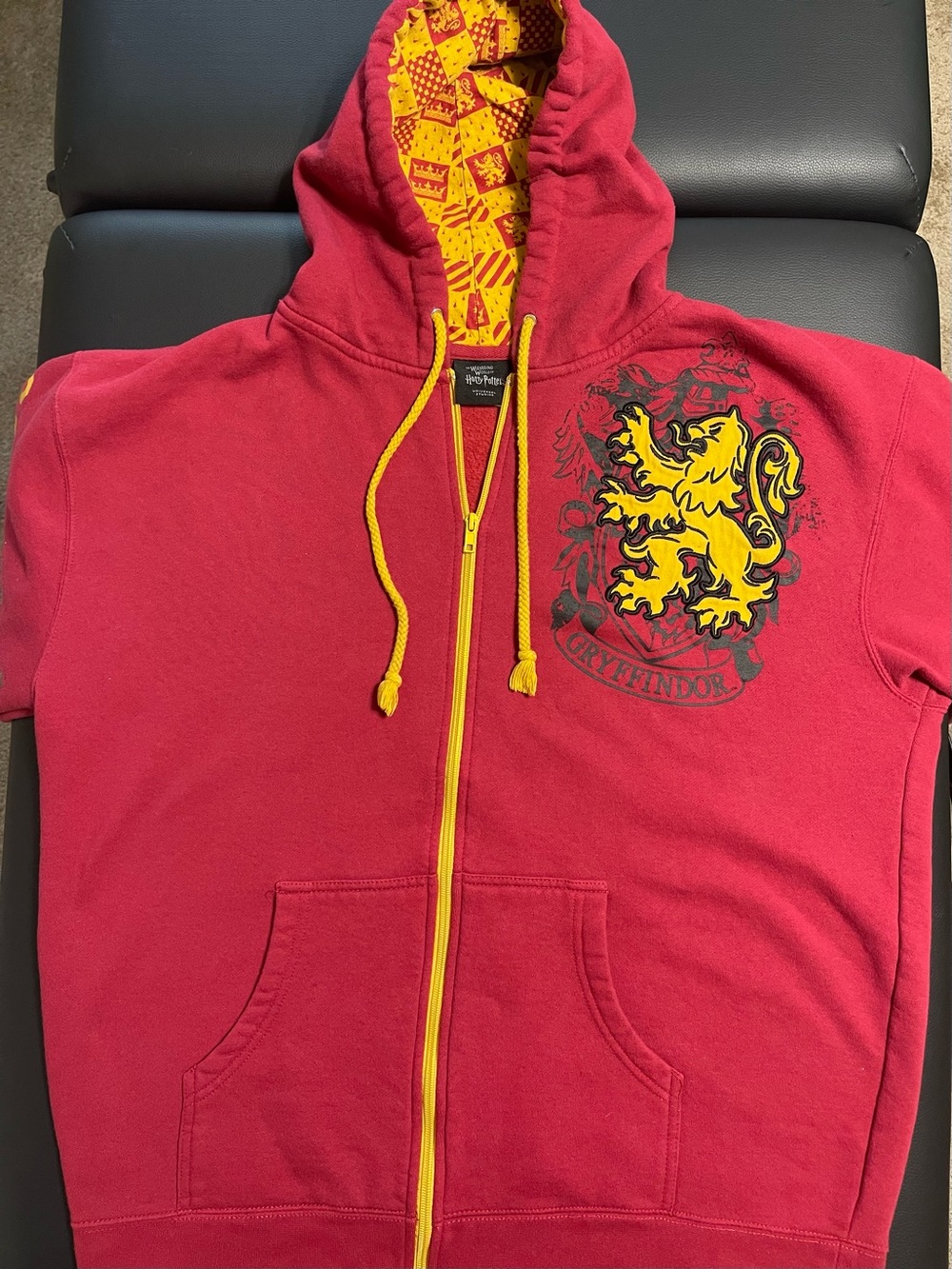Wizarding World Harry Potter Gryffindor Universal Studios Red Zip Hoodie XL